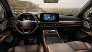 2026 Lincoln Lincoln Aviator Internal Image 2